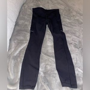 Lululemon size 4 leggings with pockets